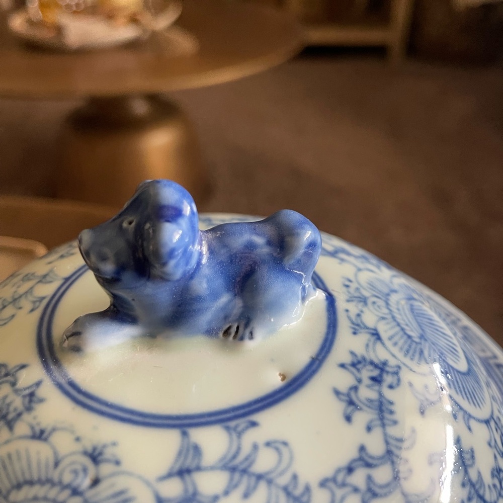 1970’s Blue and White Chinoiserie Ginger Jar - Picture 2 of 7